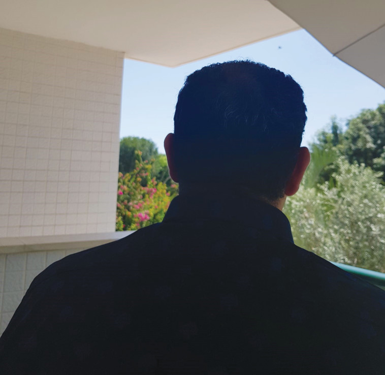 א&quot;ח: בשביל המדינה אני שקוף לחלוטין. צילום: רויטרס