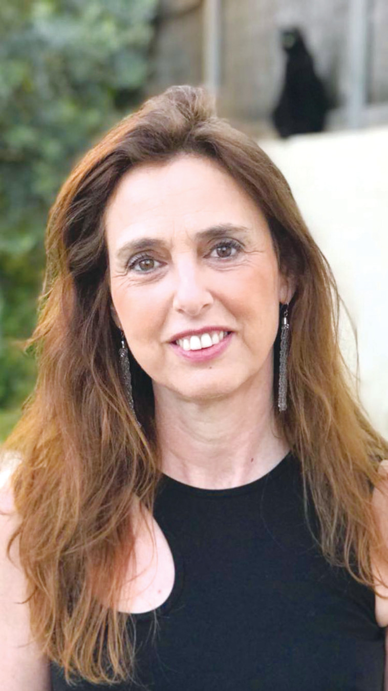 עו&quot;ד דפנה הולץ-לכנר