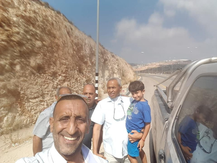 בקלנסווה נערכים לחגיגות. כרים לאחר שחרורו