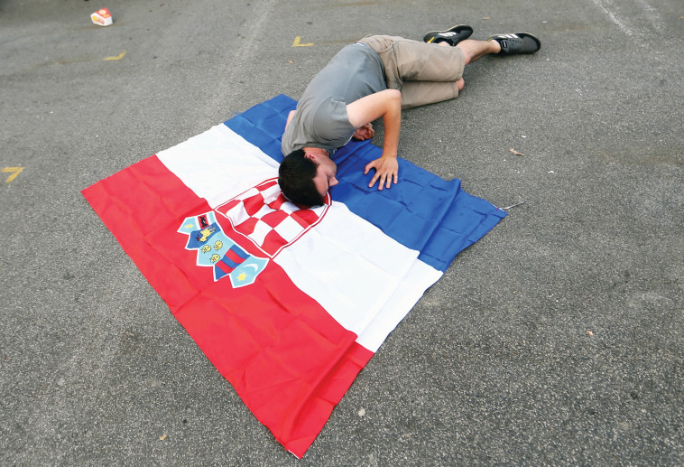 גל של לאומיות שטף את הקרואטים. צילום: רויטרס