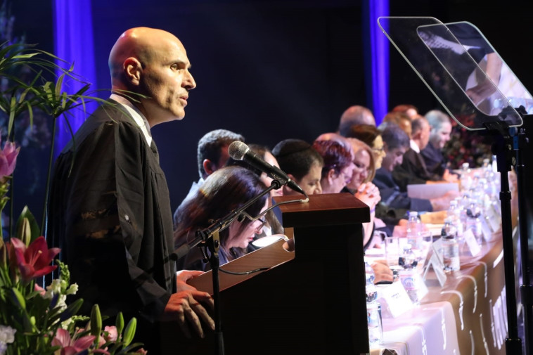 אפי נווה בטקס ההסמכה. צילום: יוסי זמיר,דוברות לשכת עורכי הדין 