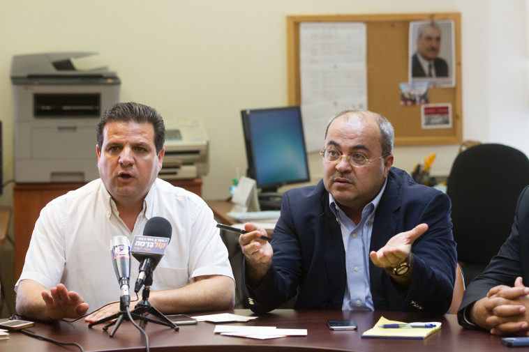 אחמד טיבי ואיימן עודה. צילום: מרים אלסטר, פלאש 90 אחמד טיבי ואיימן עודה. צילום: מרים אלסטר, פלאש 90