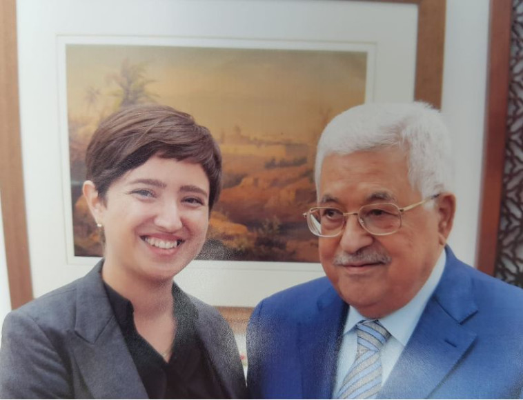 אבו מאזן ושקד מורג. צילום: "שלום עכשיו" "אבו מאזן ושקד מורג. צילום: "שלום עכשיו