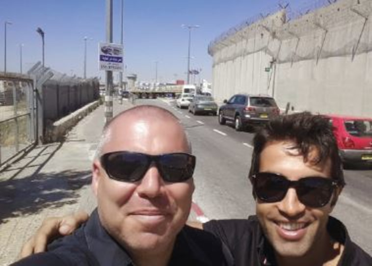 עם ״הנסיך הירוק״. חברות קרובה עד היום. צילומים: אורי ברייטמן, גונן בן יצחק