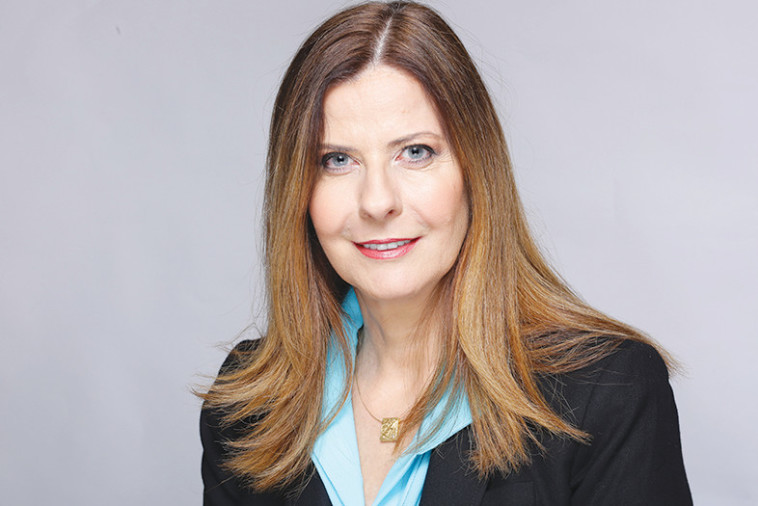 עורכת הדין ד&quot;ר דנה פוגץ'. &quot;להיות נפגע עבירה לא נגמר אף פעם&quot;. צילום:  לייסקיילן, אינגאימג'