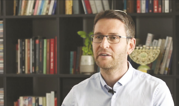 &quot;התלבטתי הרבה זמן עוד מאז שהחל קמפיין מי טו&quot;. פינק. צילום מסך