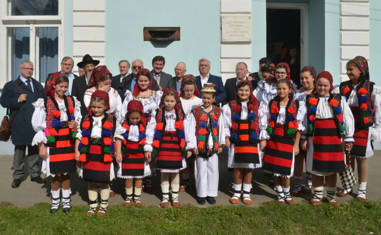 הטקס מול ביתו של אלי ויזל, צילום: יוסי זלינגר