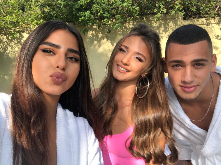 עדן בן זקן. קרדיטים: Makeup @adrianhamias Hair @daniel_shirman Styling @simabendavid Outfit @mori.bymor