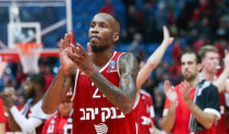 שחקני הפועל ירושלים חגגו העפלה