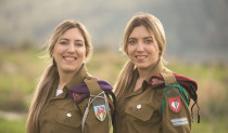 בר ותום שוורץ