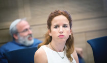 סתיו שפיר