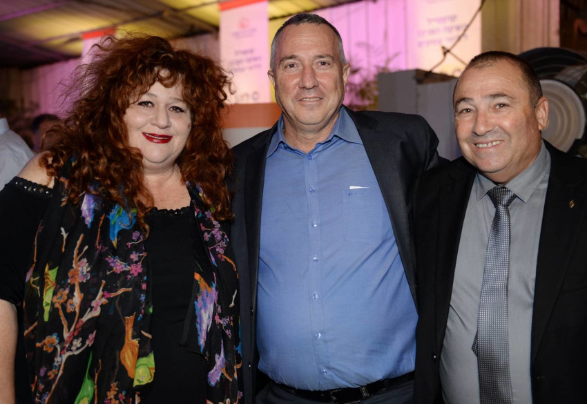 אריה אברמוביץ, יזהר קנה ואסתי זקהיים (צלם: טל קירשנבאום(