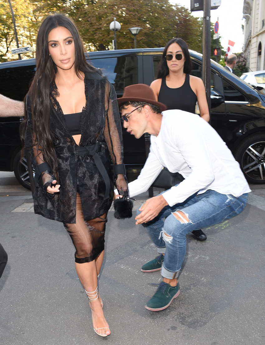 שק לי בתחת! קים קרדשיאן והמטרידן (Splashnews)