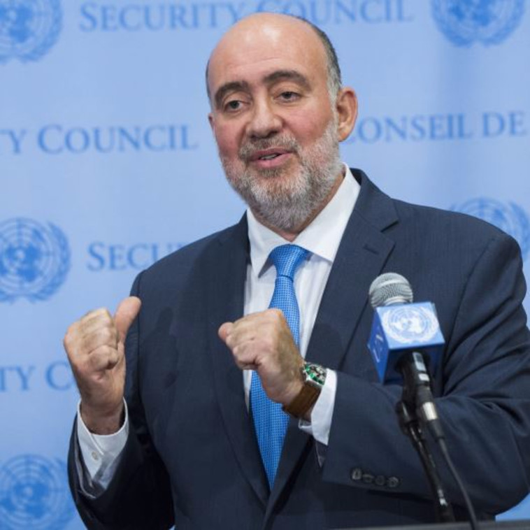 יומני היקר כאן רון. רון פרושאור