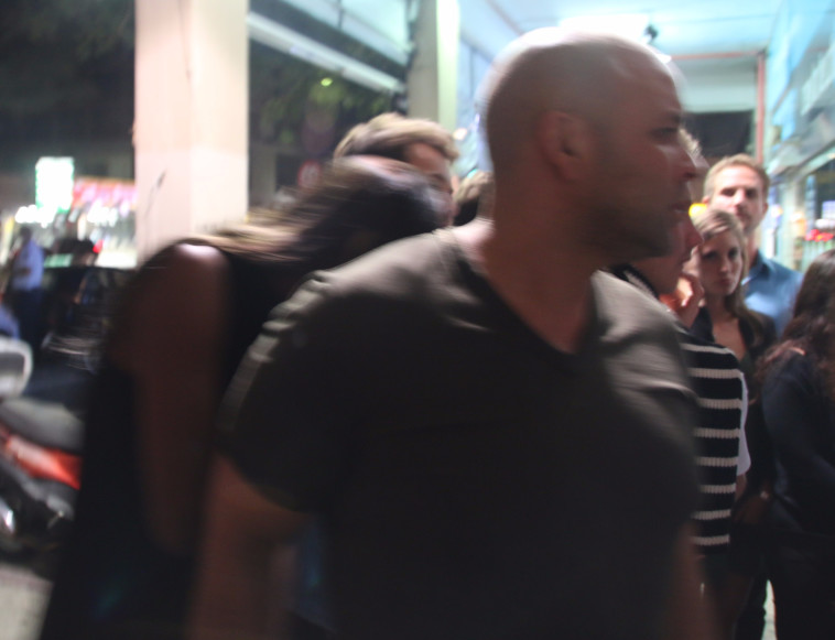 פחות בקטע. טיטי מסתתרת