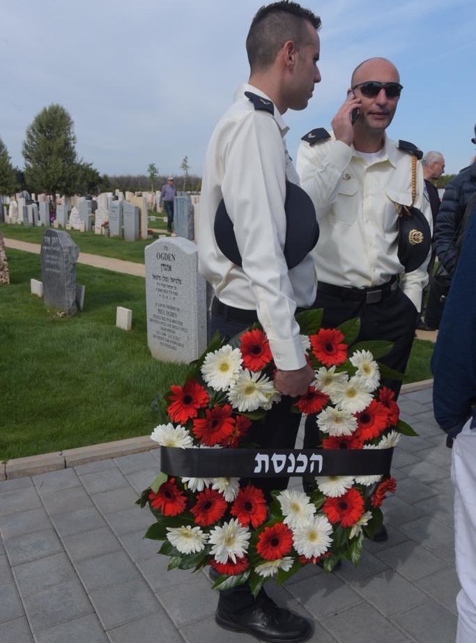 הלוויתו של רפי איתן. צילום: אבשלום ששוני