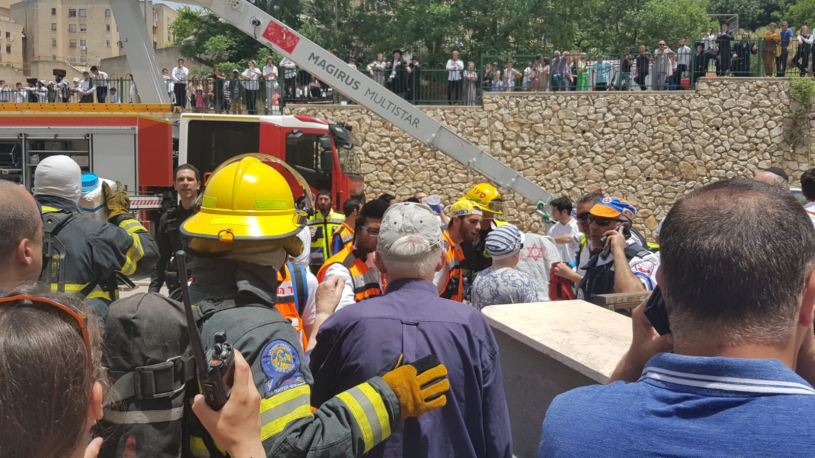 זירת אירוע השריפה בצפת. צילום: דוברות כבאות והצלה