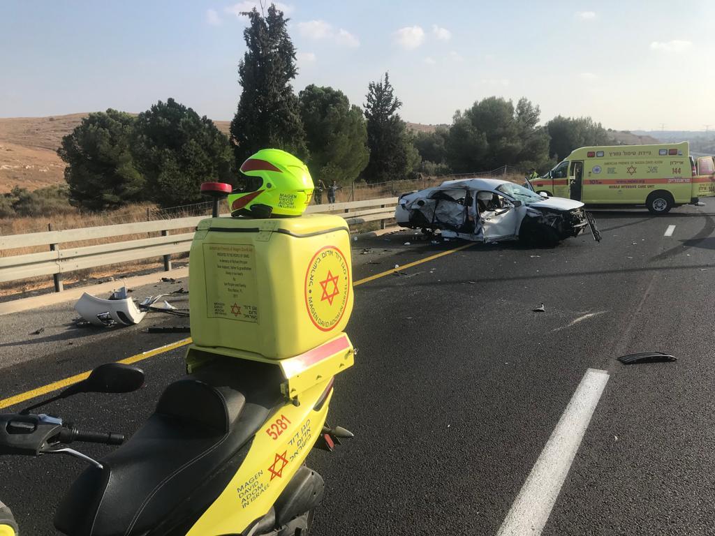 תאונת דרכים בכביש 6. צילום: מד&quot;א
