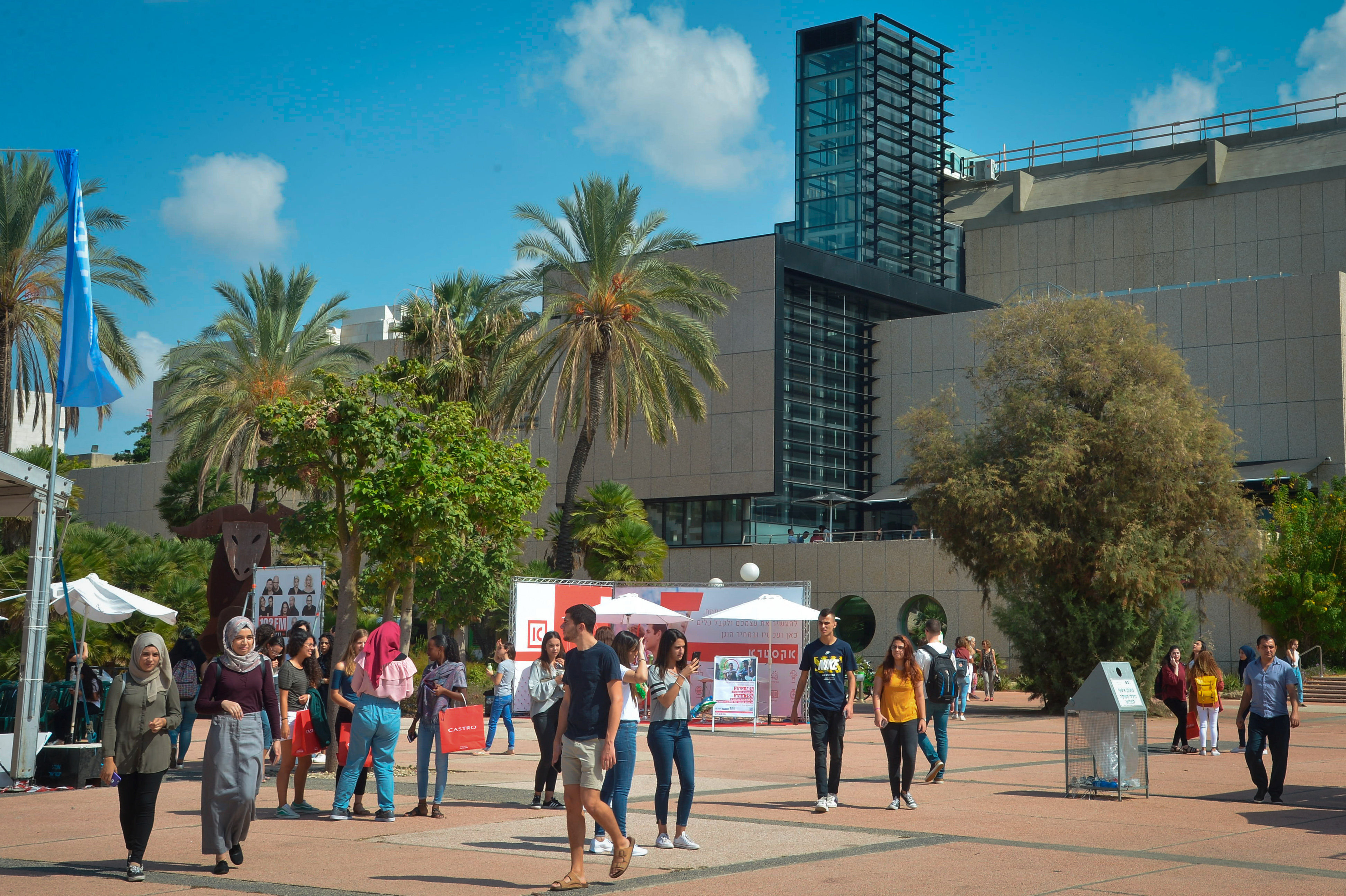 סטודנטים באוניברסיטת תל אביב (אילוסטרציה). צילום: פלאש 90