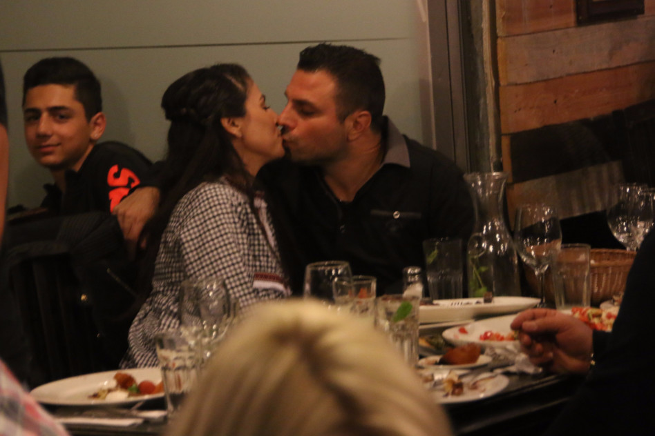 בשרנית? יס! ורד מתנשקת