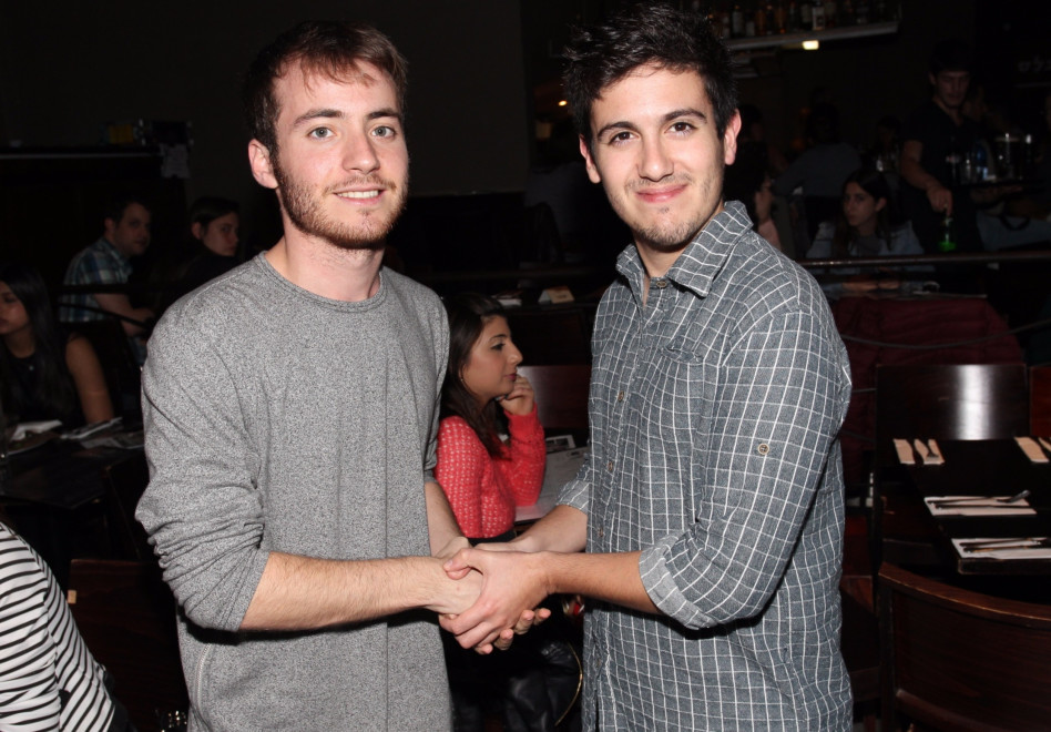 תובל ומורשת לא רק מחזיקים אצבעות, אלא ידיים