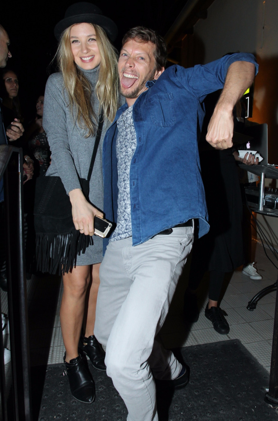 אלה עפר שכטר ועדי הימלבלוי. רק ידידים