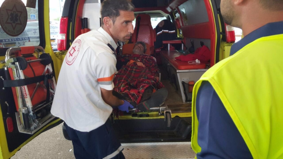 לא נעים. איציק כרסנטי מובהל לבית החולים בחיפה