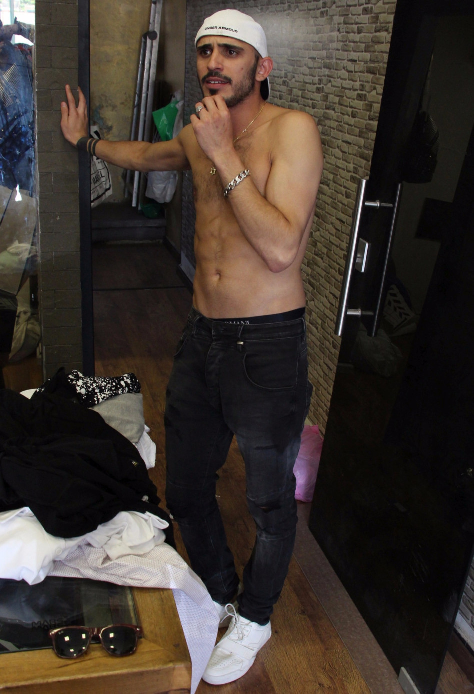 תגיד, יש את זה בלארג'? ברק אדרי (צילום: אור גפן)