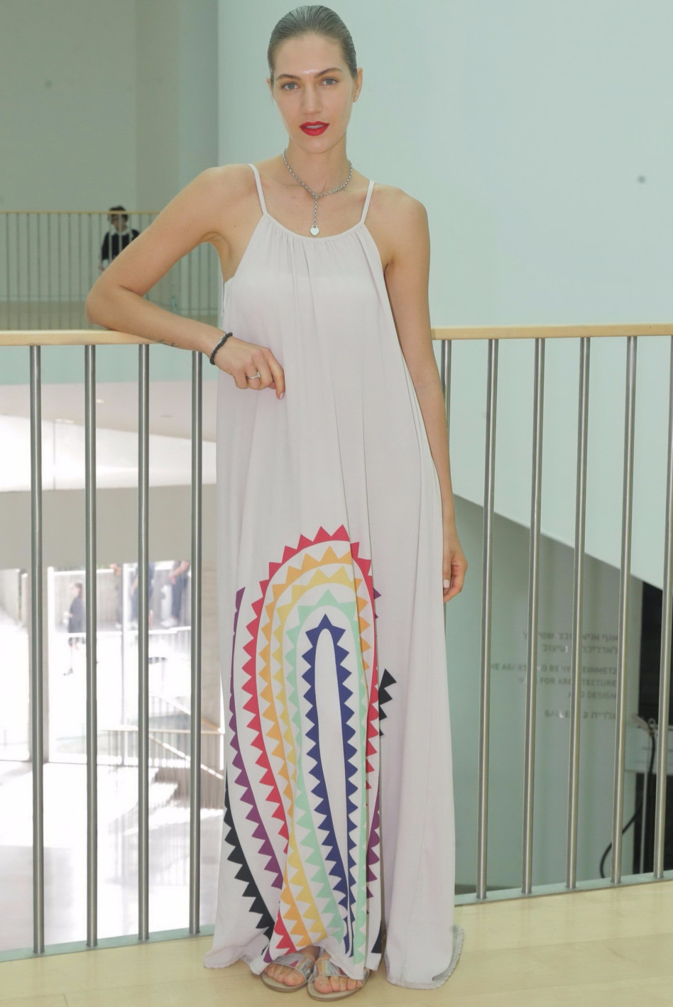 מדגמנת. ג'ני צ'רוואני