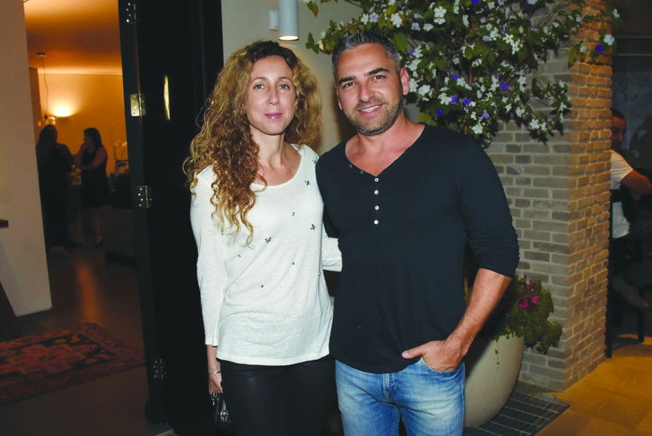 מנור ובת אל גינדי (צילום: אביב חופי)