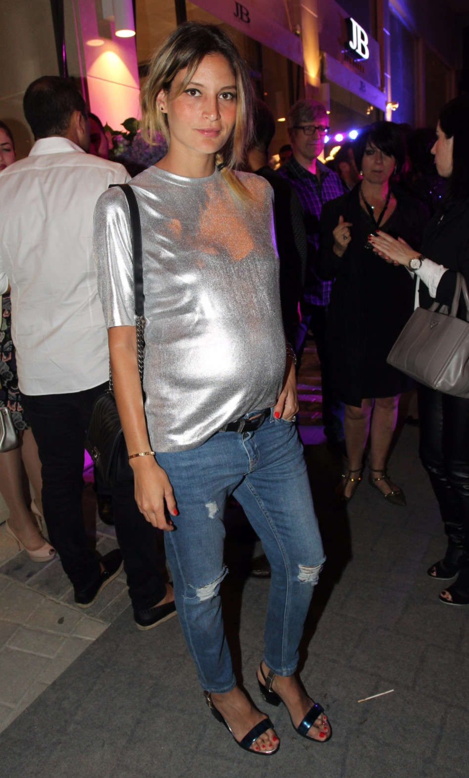 הריונית. שרון גניש