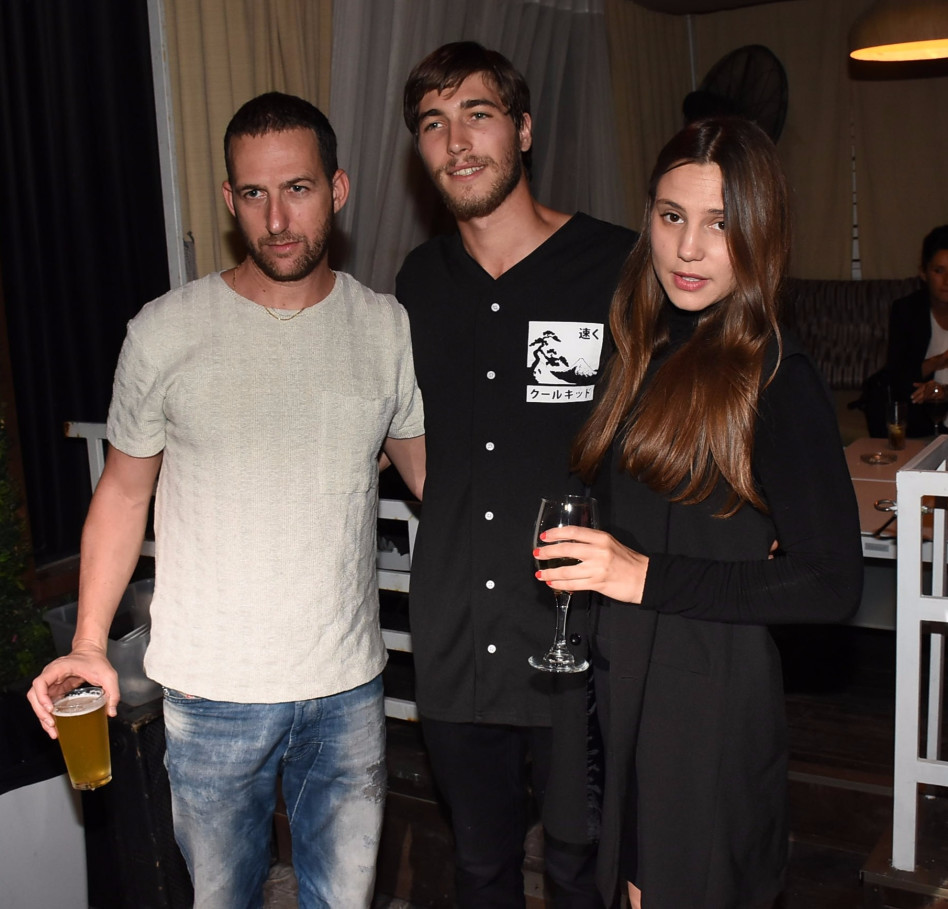 הפרצופים הסובלים של אורי פפר ועמית פרקש מכוונים, כן?