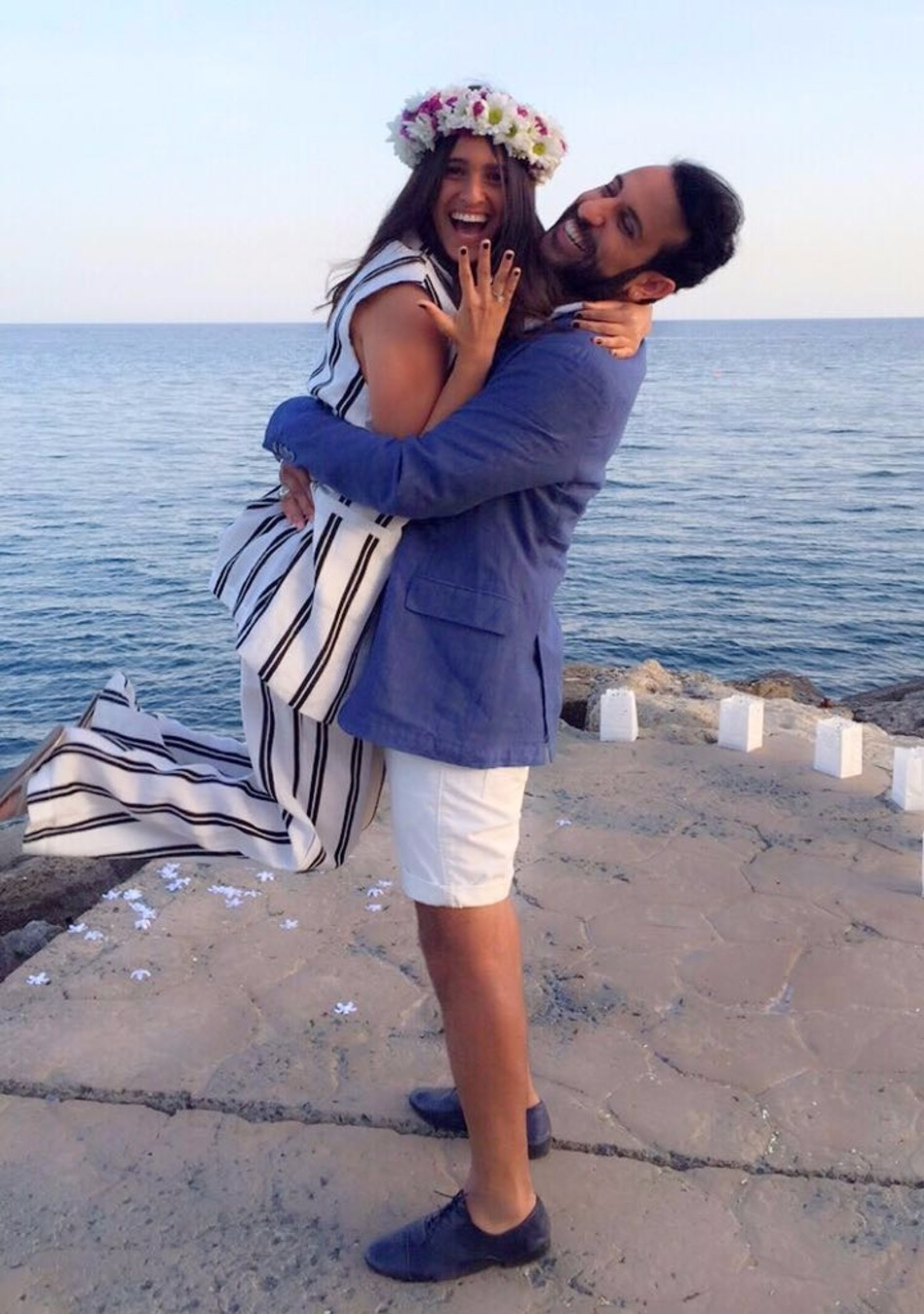 דווד אהרון ושיר רוזנבלום, רגע אחרי הצעת הנישואים (אינסטגרם)