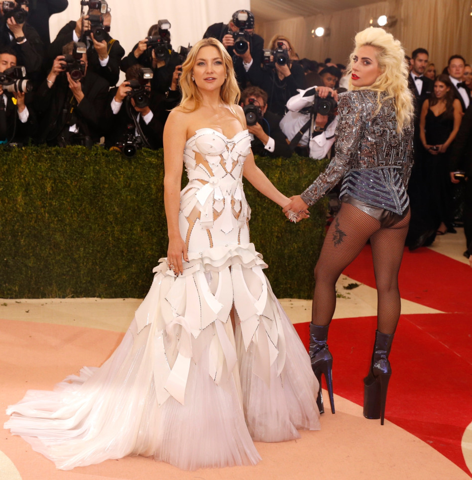 יותר? גאגא עם קייט הדסון