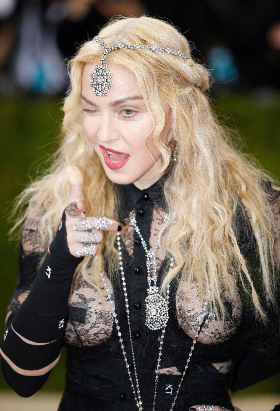 אמא אל תטיפי! מדונה