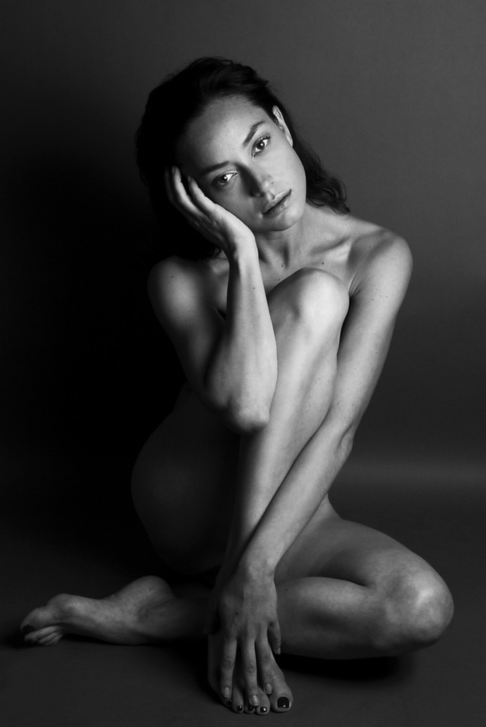 ובתמונה המדוברת. אנה ארונוב עירומה (צילום: סלי בן אריה)