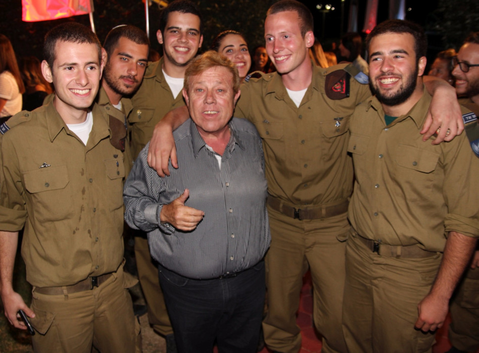 צחי נוי, יא צ'ארמר