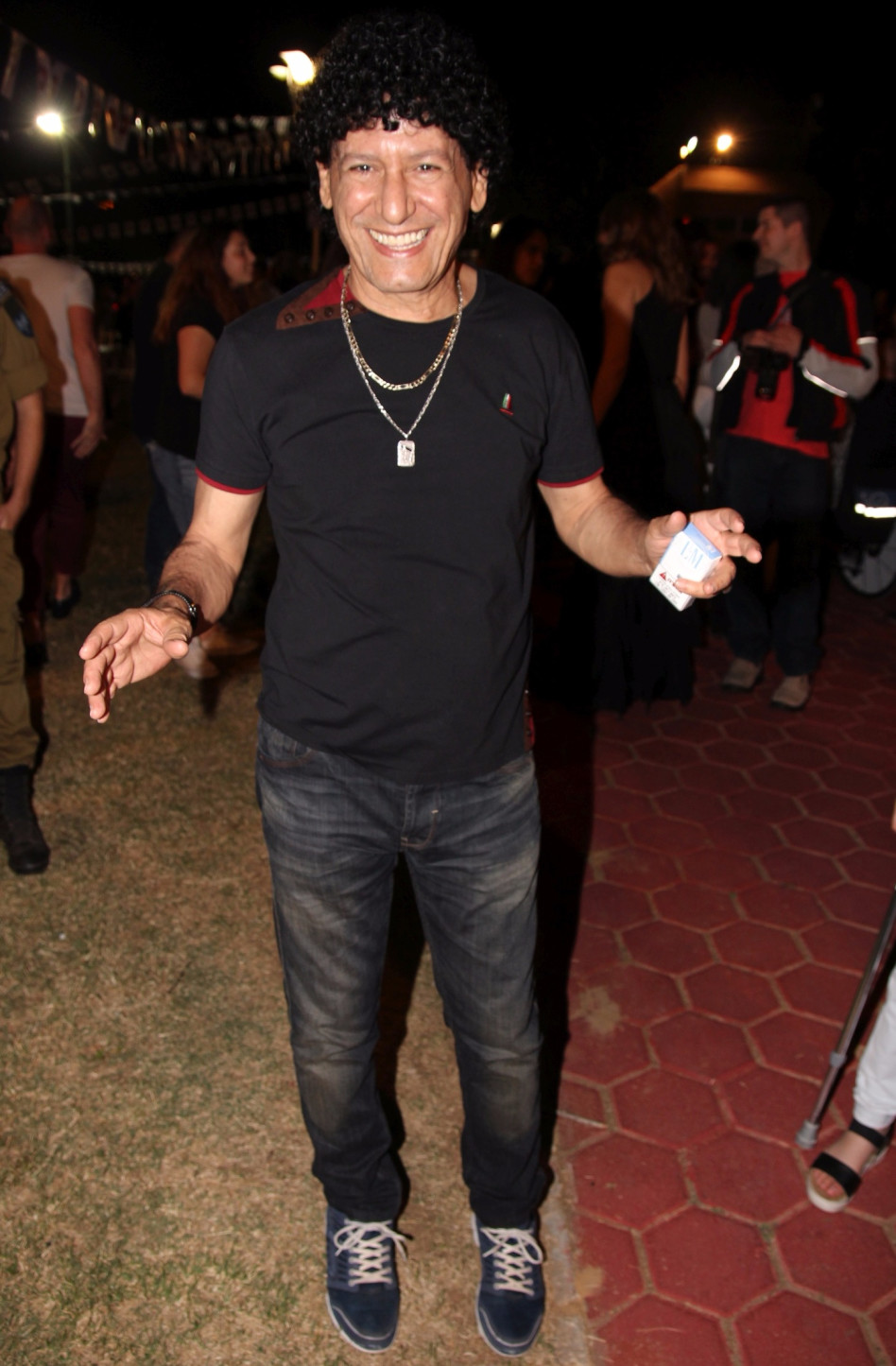 ולנו יש פלאפל! ניסים גרמה