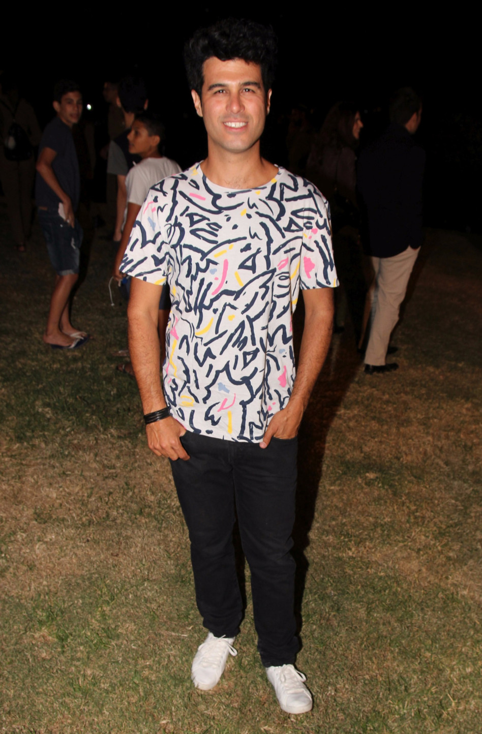 היוש, בוגד. טל מוסרי