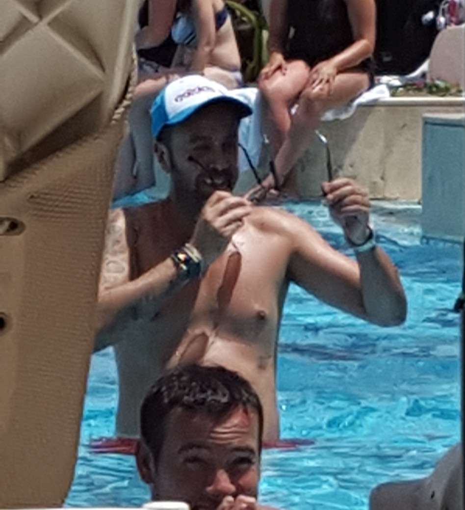 שגעת. ליאור נרקיס בבריכה באילת (צילום גולשים)