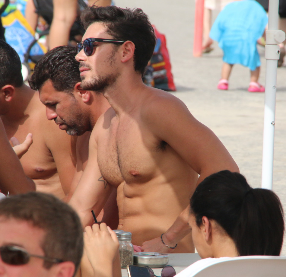 "אלוהים, למה היא עזבהההה, למה"