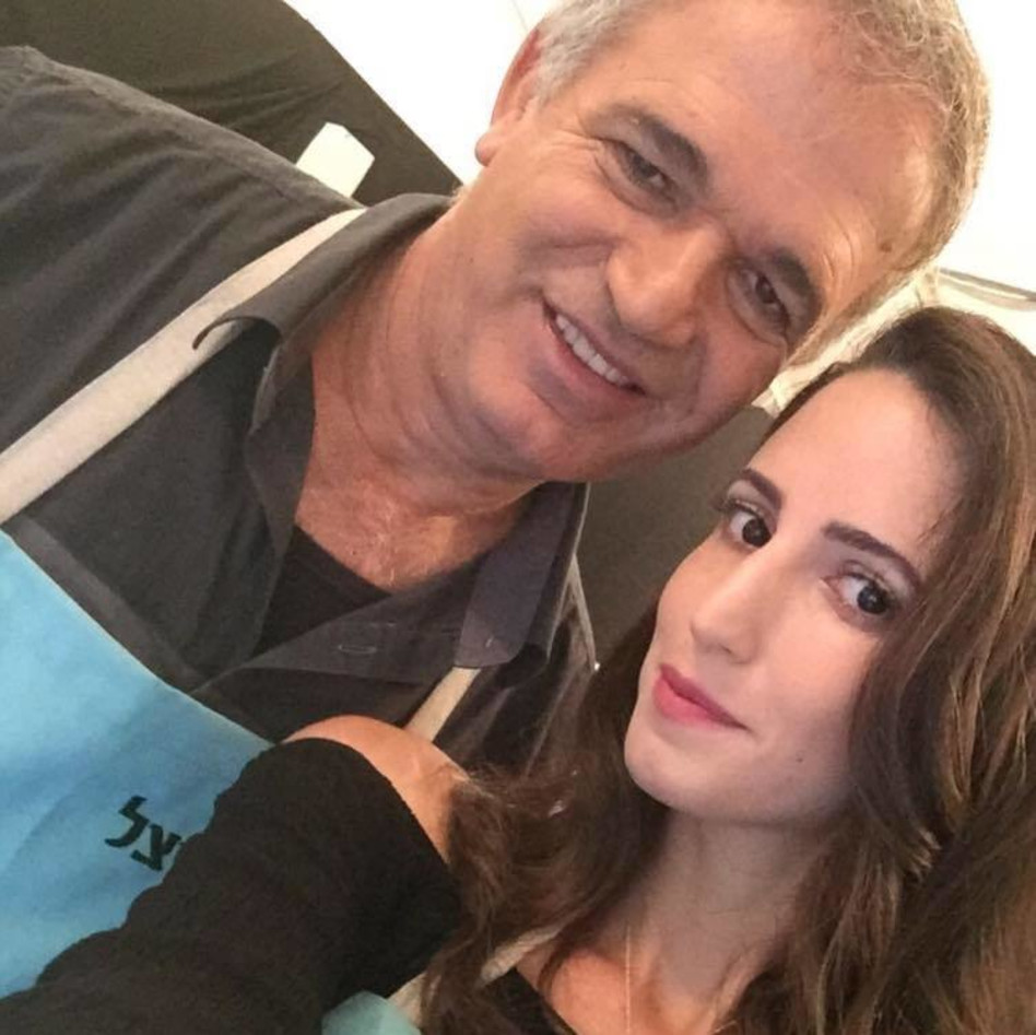 סבא ואמא! שלי שוורץ והרצל ברזילי (פייסבוק)