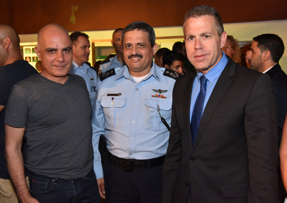 גלעד ארדן, רוני אלשיך ויגאל בראון (צילום: נדב כהן יונתן) 