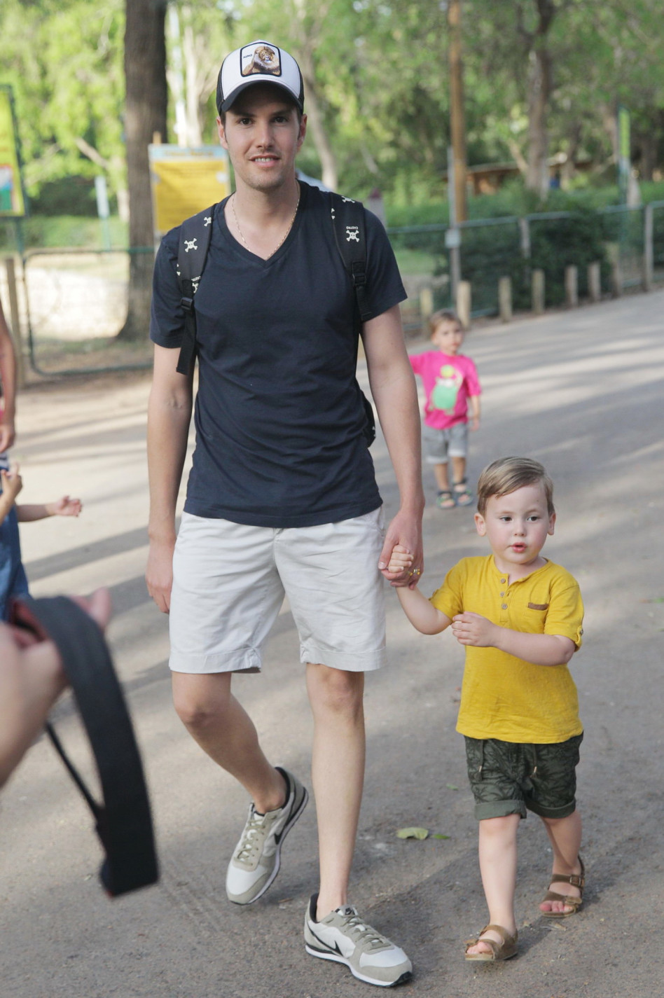 אבאל'ה. ינאי פרישר גוטמן עם רוי (צילום: שוקה כהן)