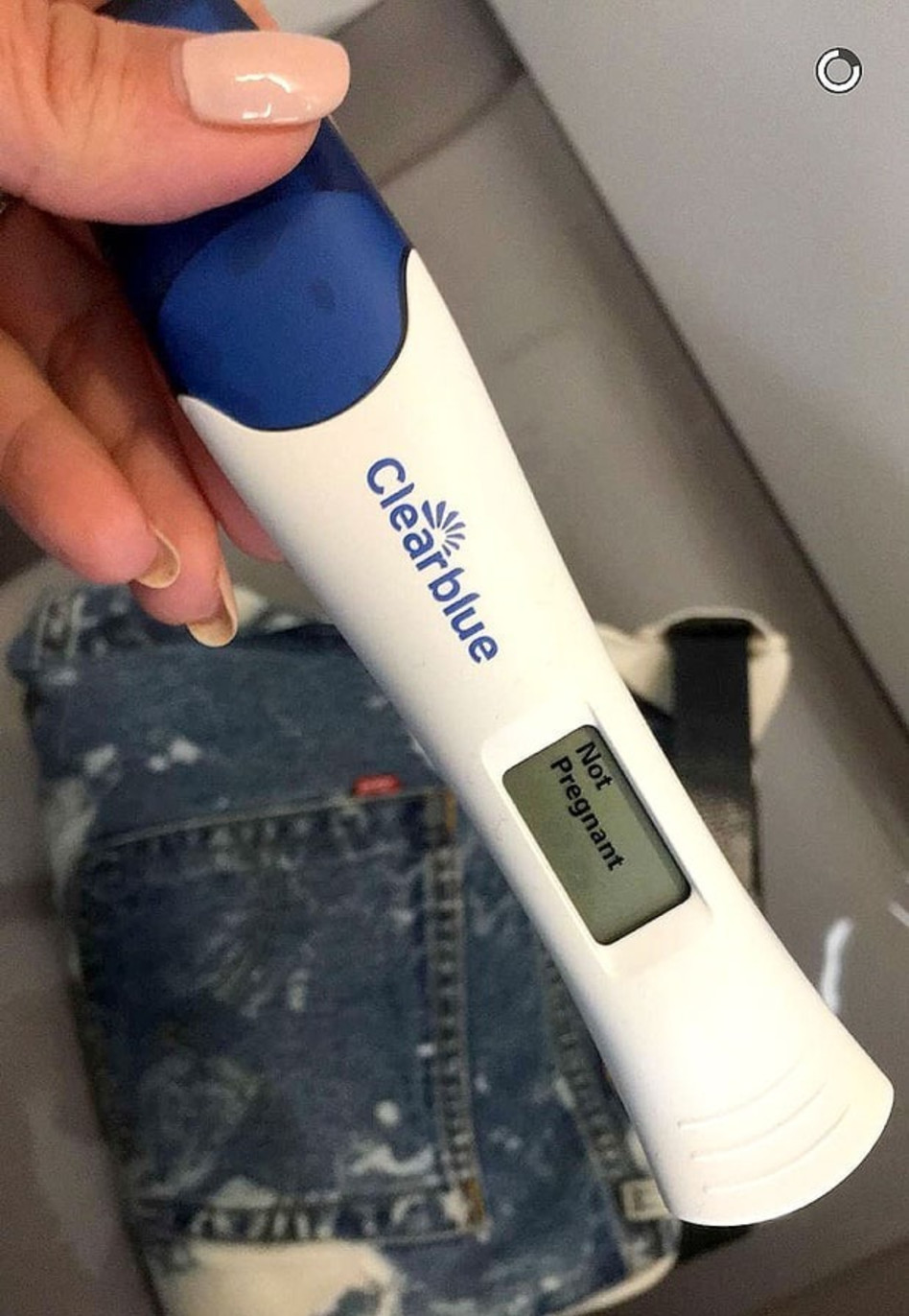 לא בהריון! תוצאת הבדיקה של קים קרדשיאן (צילום מסך)