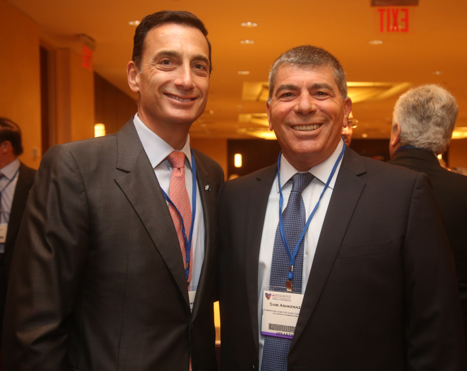 גבי אשכנזי ומת'יו ברונפמן 