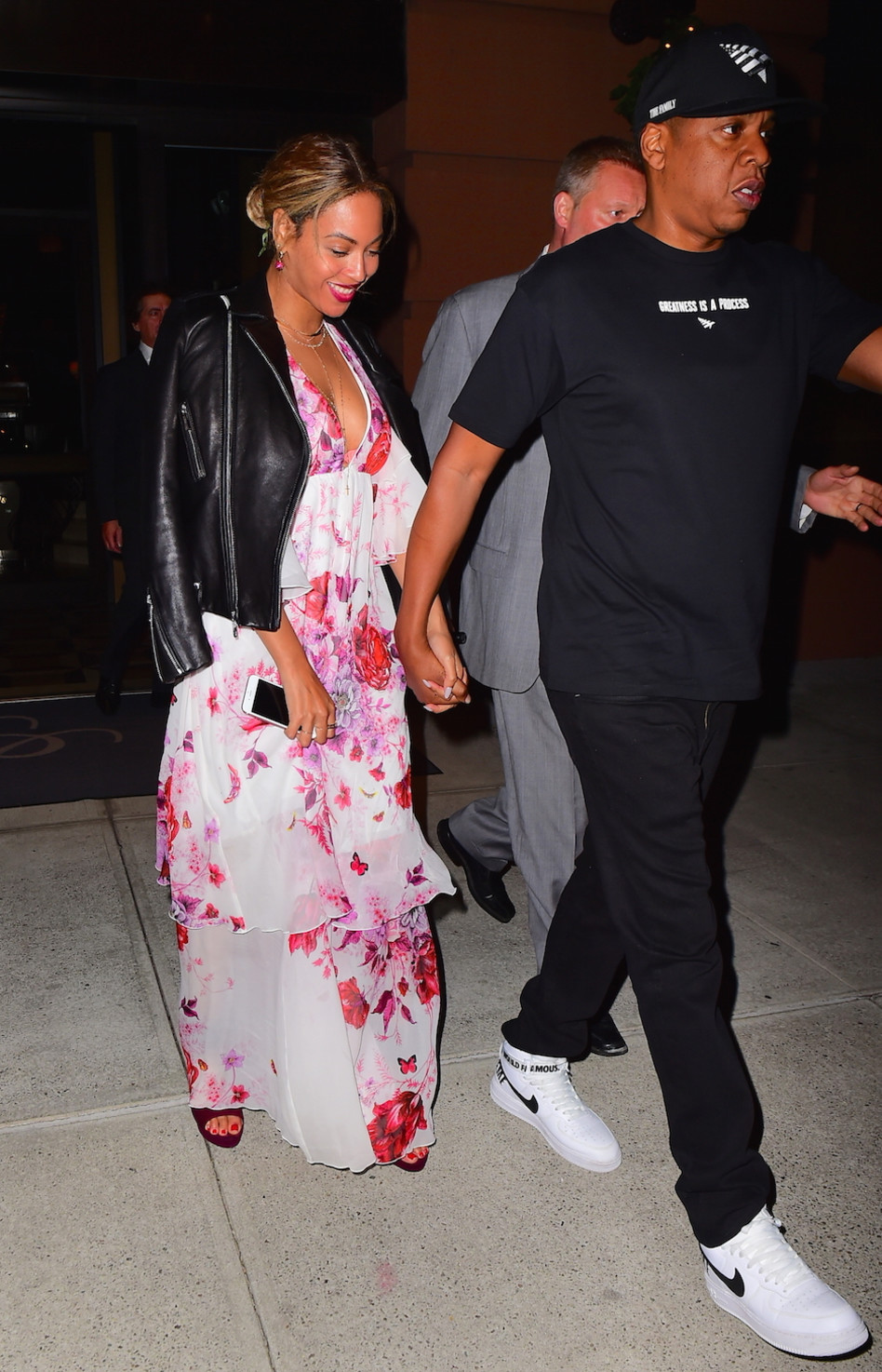 בקי לא נצפתה באזור. ג'יי זי עם ביונסה אתמול (צילום: Spalshnews)