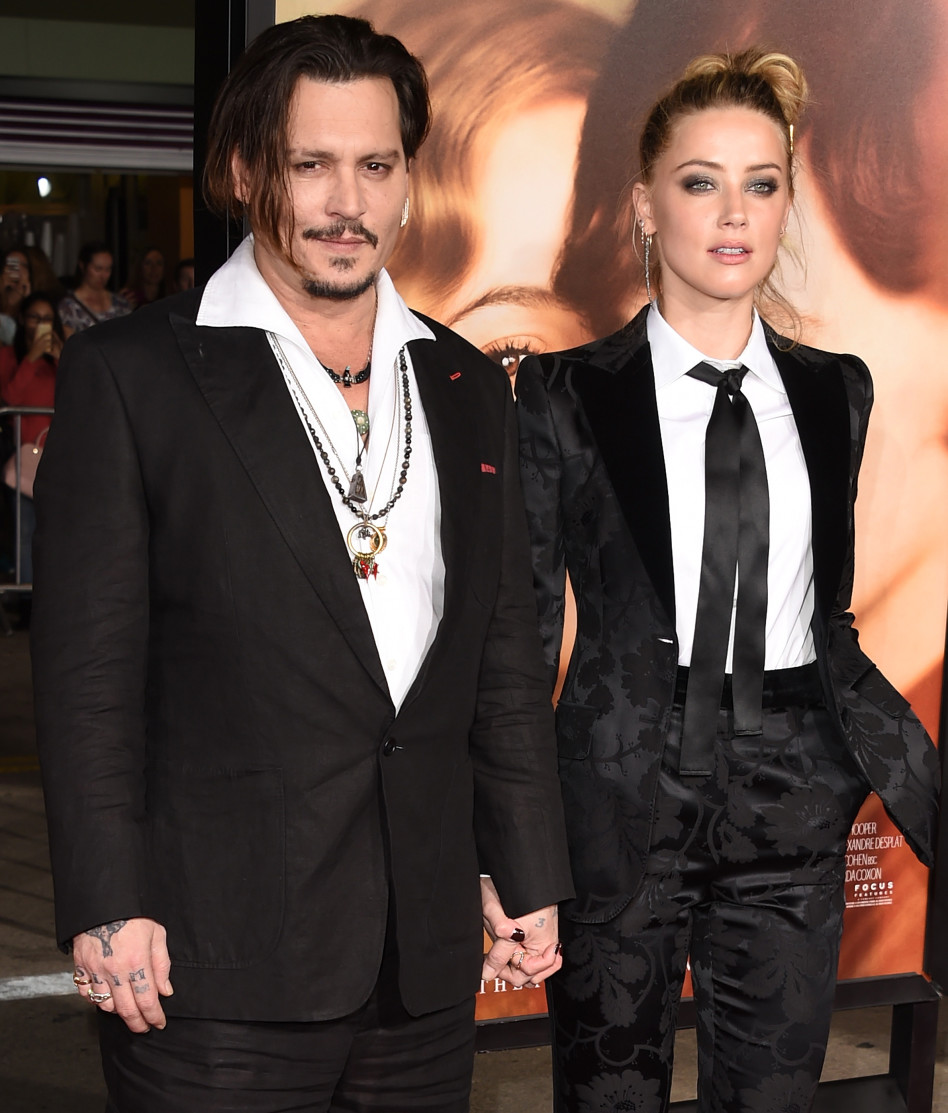 פעם היה להם פאן, בבגדים תואמים. ג'וני דפ עם אמבר הרד (צילום: getty)