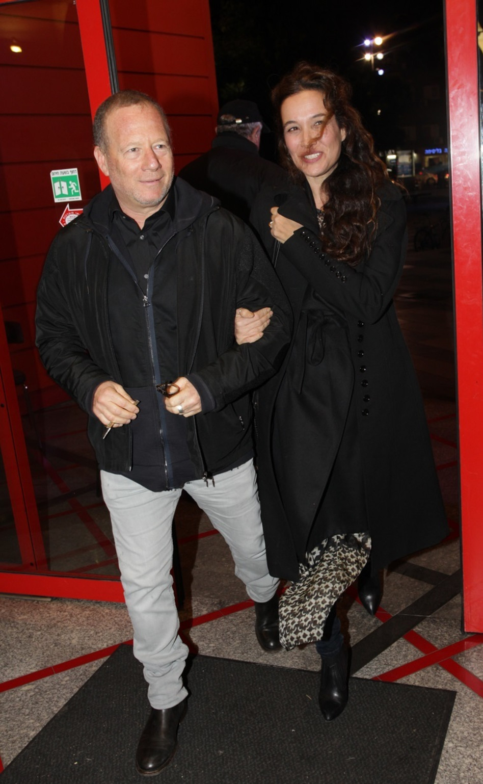 יעל אבקסיס ורוני דואק (צילום: רפי דלויה)