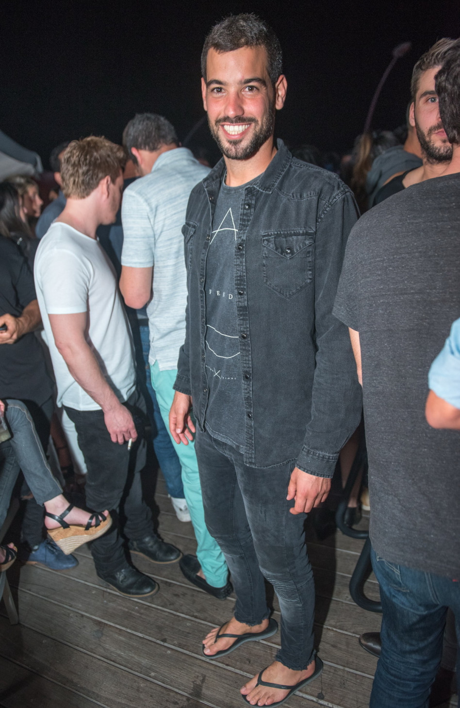 "הלילה אני סינגלללל". עמרי בן נתן